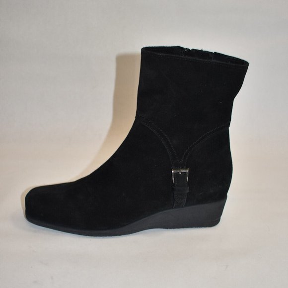 New! LA CANADIENNE Black Suede Sanford Wedge Ankle Boots 8 DD323 - Picture 4 of 7